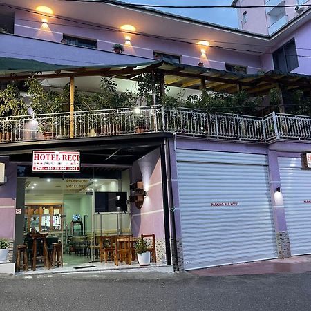Peshkopi Hotel Reci מראה חיצוני תמונה