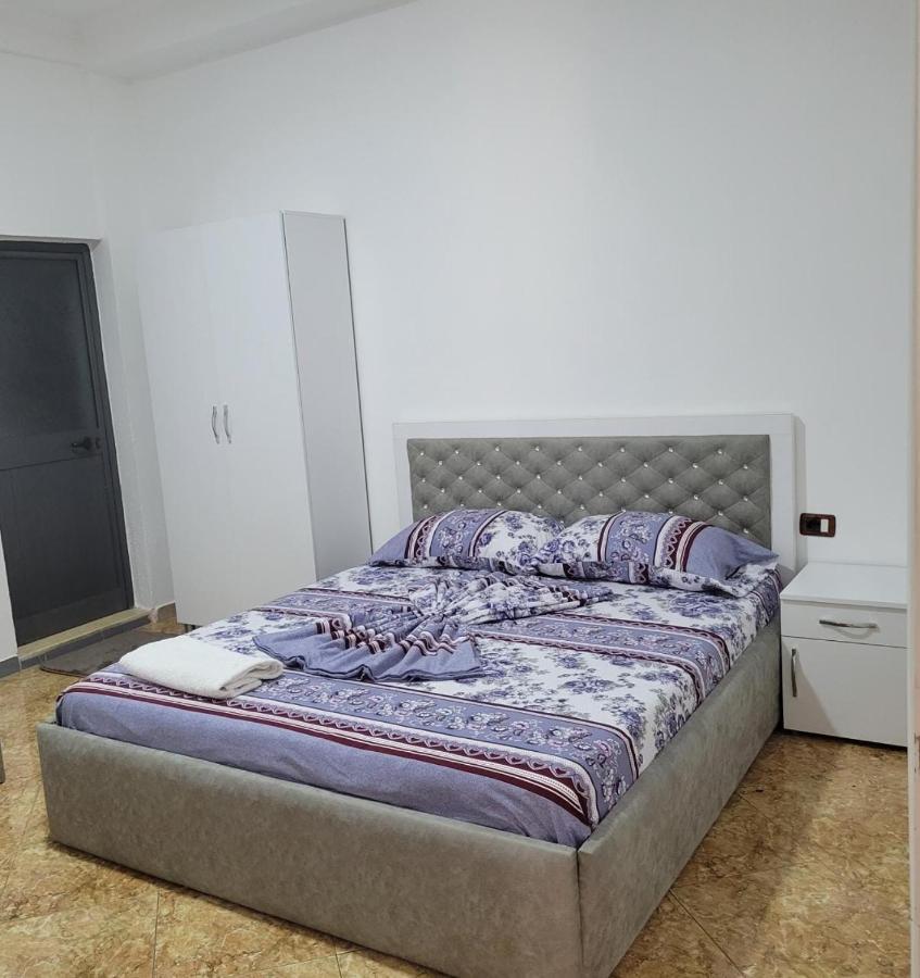 Peshkopi Hotel Reci מראה חיצוני תמונה
