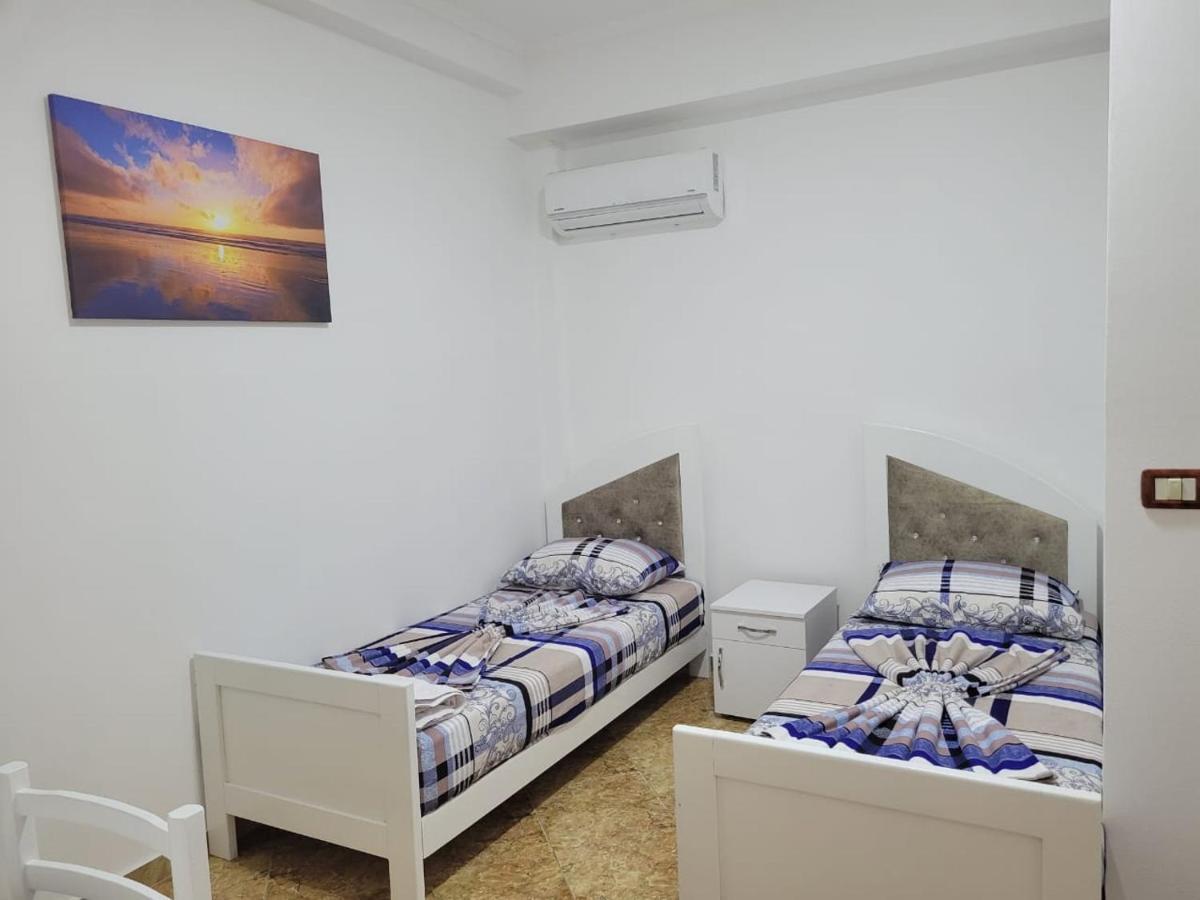 Peshkopi Hotel Reci מראה חיצוני תמונה