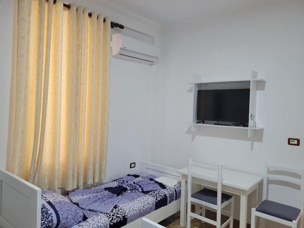Peshkopi Hotel Reci מראה חיצוני תמונה