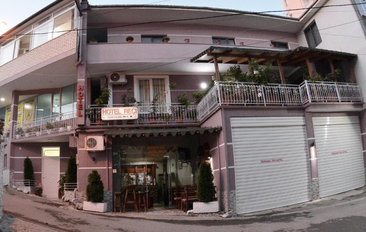 Peshkopi Hotel Reci מראה חיצוני תמונה