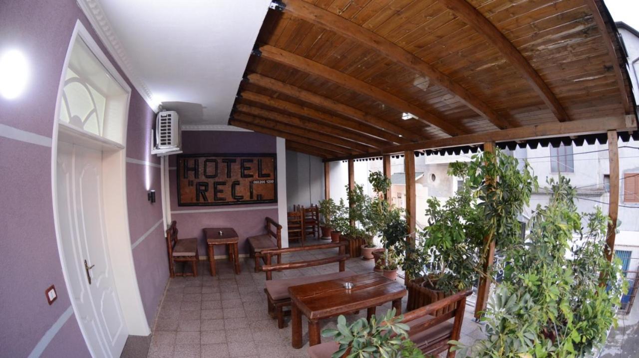 Peshkopi Hotel Reci מראה חיצוני תמונה