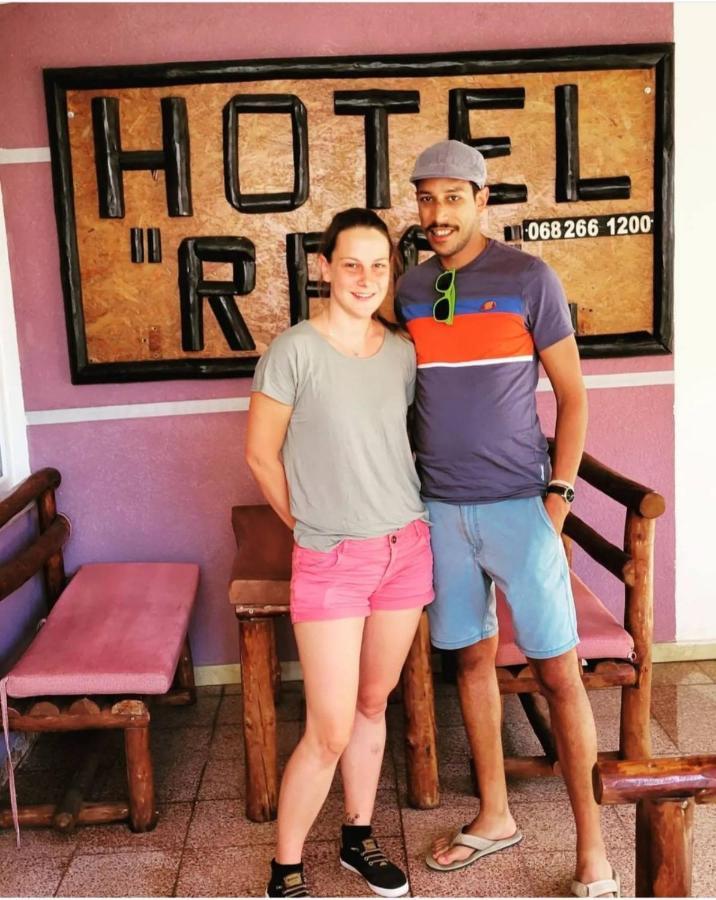 Peshkopi Hotel Reci מראה חיצוני תמונה