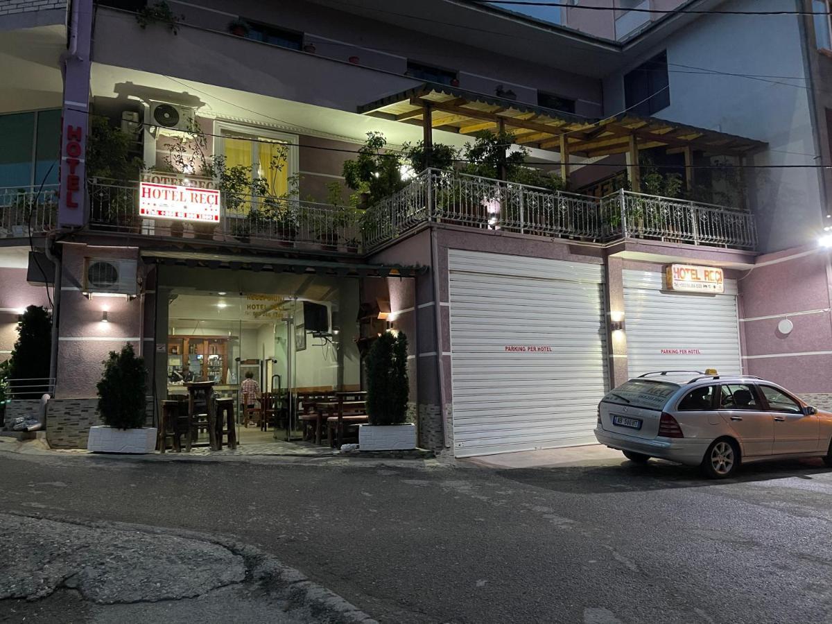 Peshkopi Hotel Reci מראה חיצוני תמונה